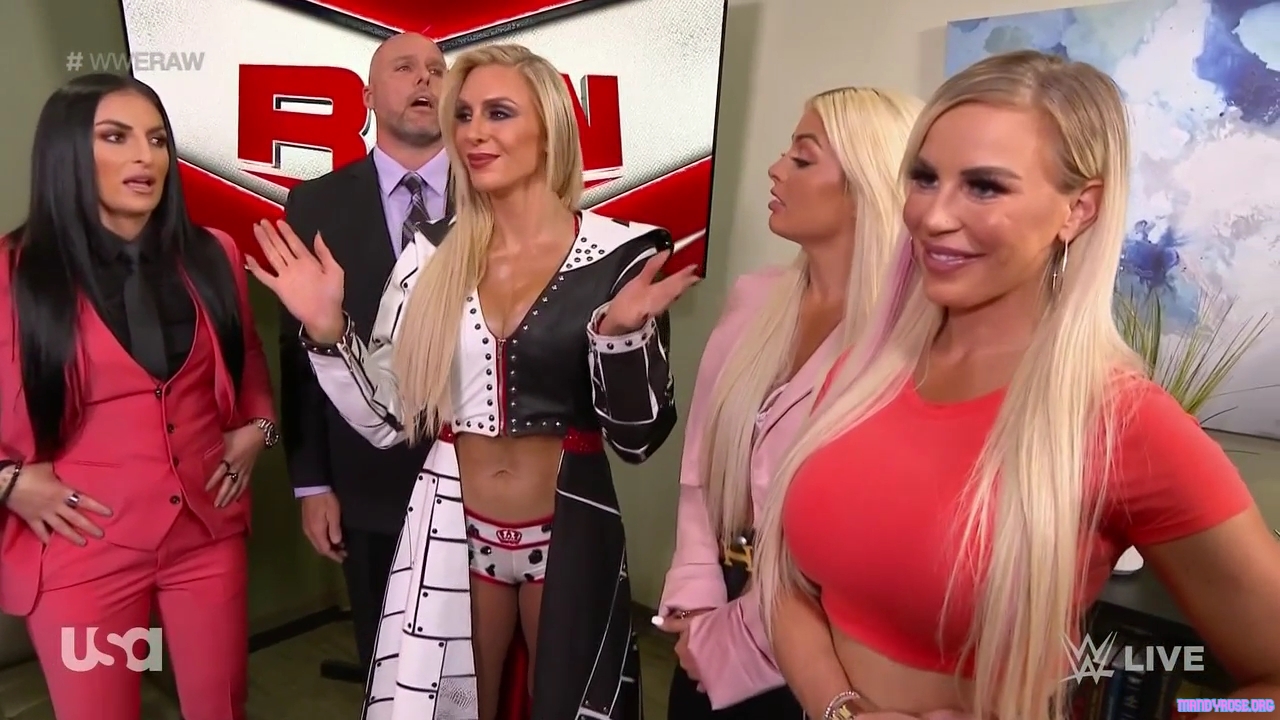 WWE_Monday_Night_Raw_2021_05_17_720p_HDTV_x264-NWCHD_mp40081.jpg