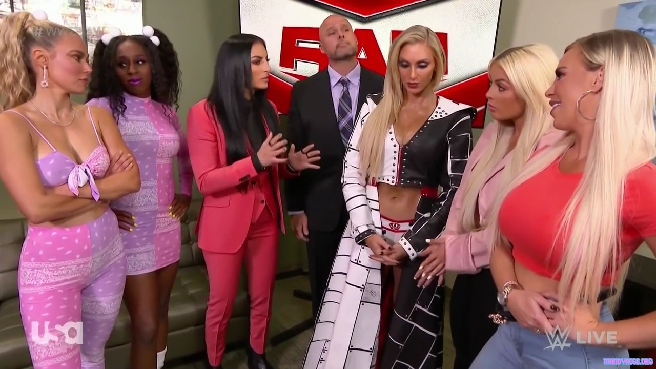 WWE_Monday_Night_Raw_2021_05_17_720p_HDTV_x264-NWCHD_mp40085.jpg