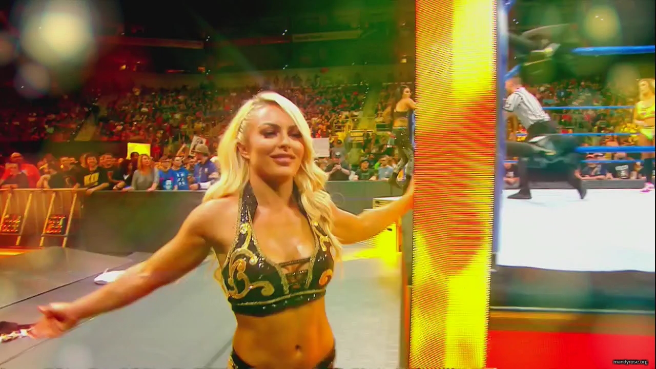 WWE_Monday_Night_Raw_HDTV_2020-09-14_720p_AVCHD-SC-SDH_Part_2_mp40368.jpg