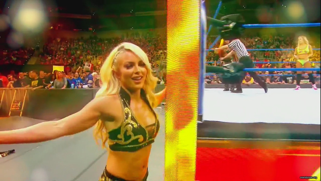 WWE_Monday_Night_Raw_HDTV_2020-09-14_720p_AVCHD-SC-SDH_Part_2_mp40376.jpg