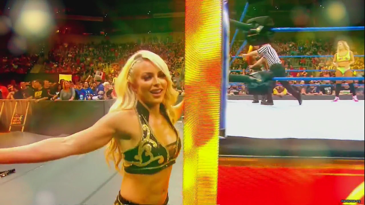 WWE_Monday_Night_Raw_HDTV_2020-09-14_720p_AVCHD-SC-SDH_Part_2_mp40377.jpg