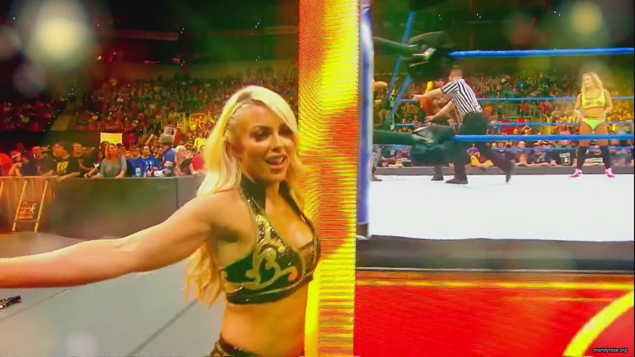 WWE_Monday_Night_Raw_HDTV_2020-09-14_720p_AVCHD-SC-SDH_Part_2_mp40380.jpg