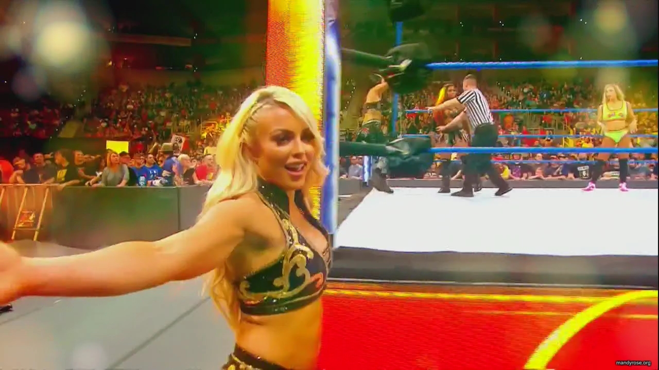 WWE_Monday_Night_Raw_HDTV_2020-09-14_720p_AVCHD-SC-SDH_Part_2_mp40386.jpg