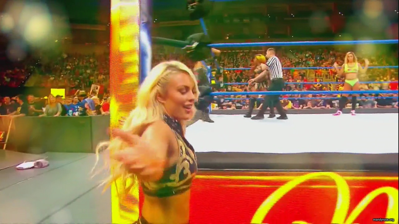 WWE_Monday_Night_Raw_HDTV_2020-09-14_720p_AVCHD-SC-SDH_Part_2_mp40396.jpg
