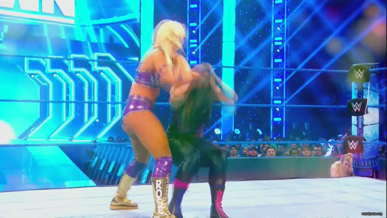 WWE_Monday_Night_Raw_HDTV_2020-09-14_720p_AVCHD-SC-SDH_Part_2_mp40435.jpg