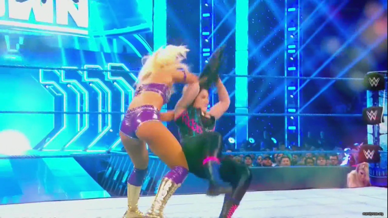 WWE_Monday_Night_Raw_HDTV_2020-09-14_720p_AVCHD-SC-SDH_Part_2_mp40441.jpg