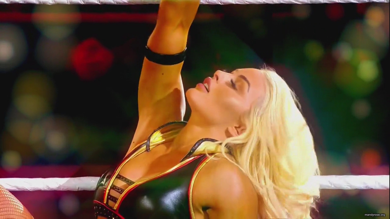 WWE_Monday_Night_Raw_HDTV_2020-09-14_720p_AVCHD-SC-SDH_Part_2_mp40471.jpg