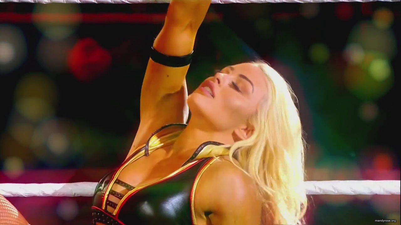 WWE_Monday_Night_Raw_HDTV_2020-09-14_720p_AVCHD-SC-SDH_Part_2_mp40477.jpg