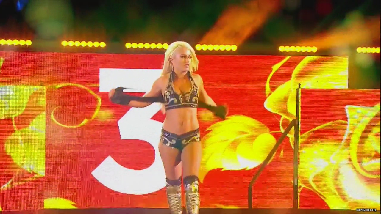 WWE_Monday_Night_Raw_HDTV_2020-09-14_720p_AVCHD-SC-SDH_Part_2_mp40500.jpg