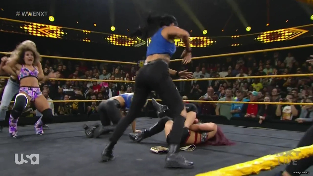 WWE_NXT_2019_11_20_720p_mp40038.jpg