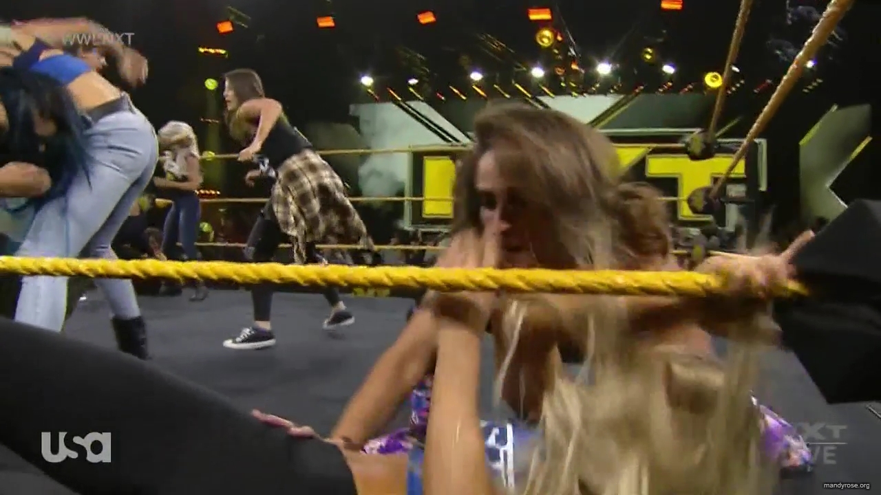 WWE_NXT_2019_11_20_720p_mp40068.jpg