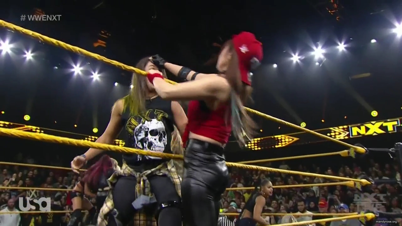 WWE_NXT_2019_11_20_720p_mp40072.jpg