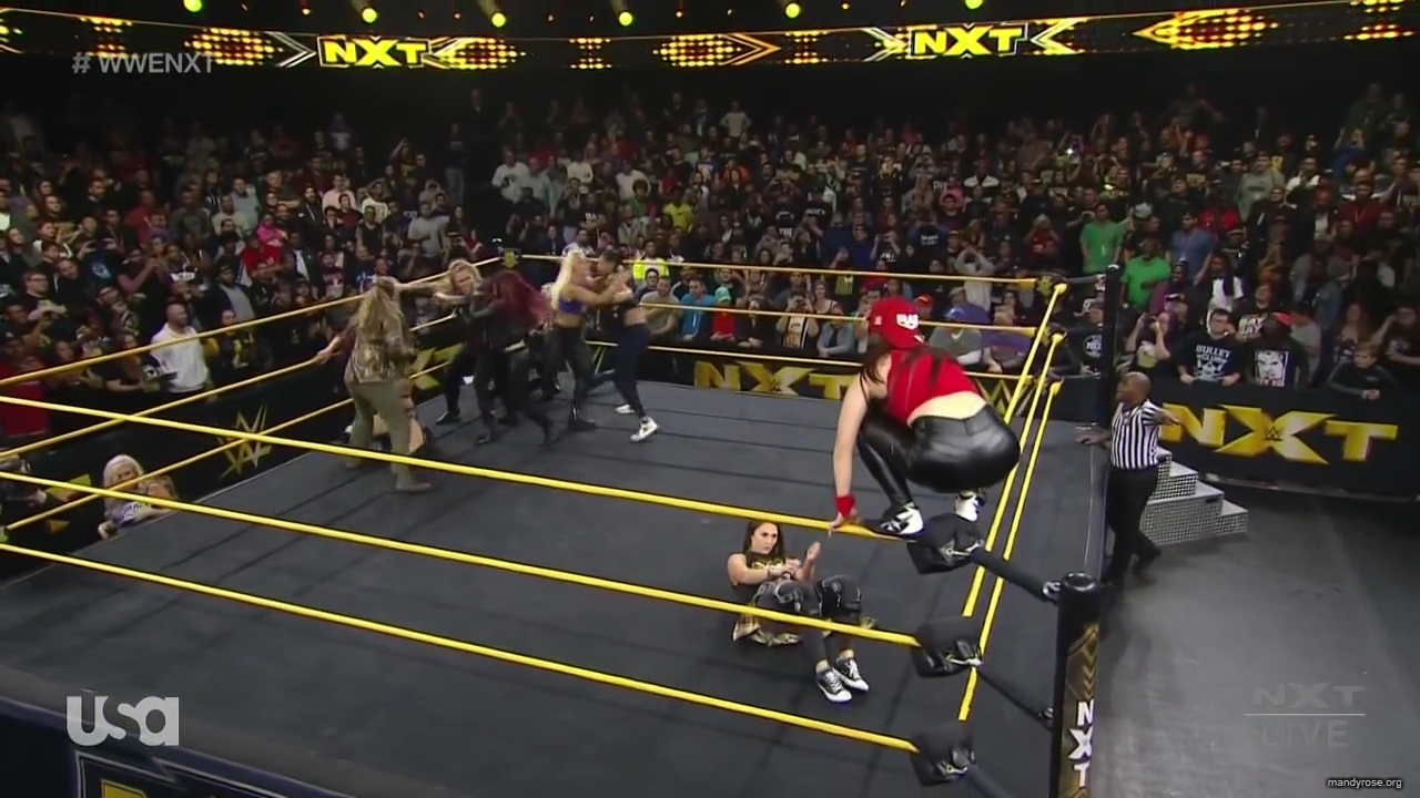 WWE_NXT_2019_11_20_720p_mp40080.jpg