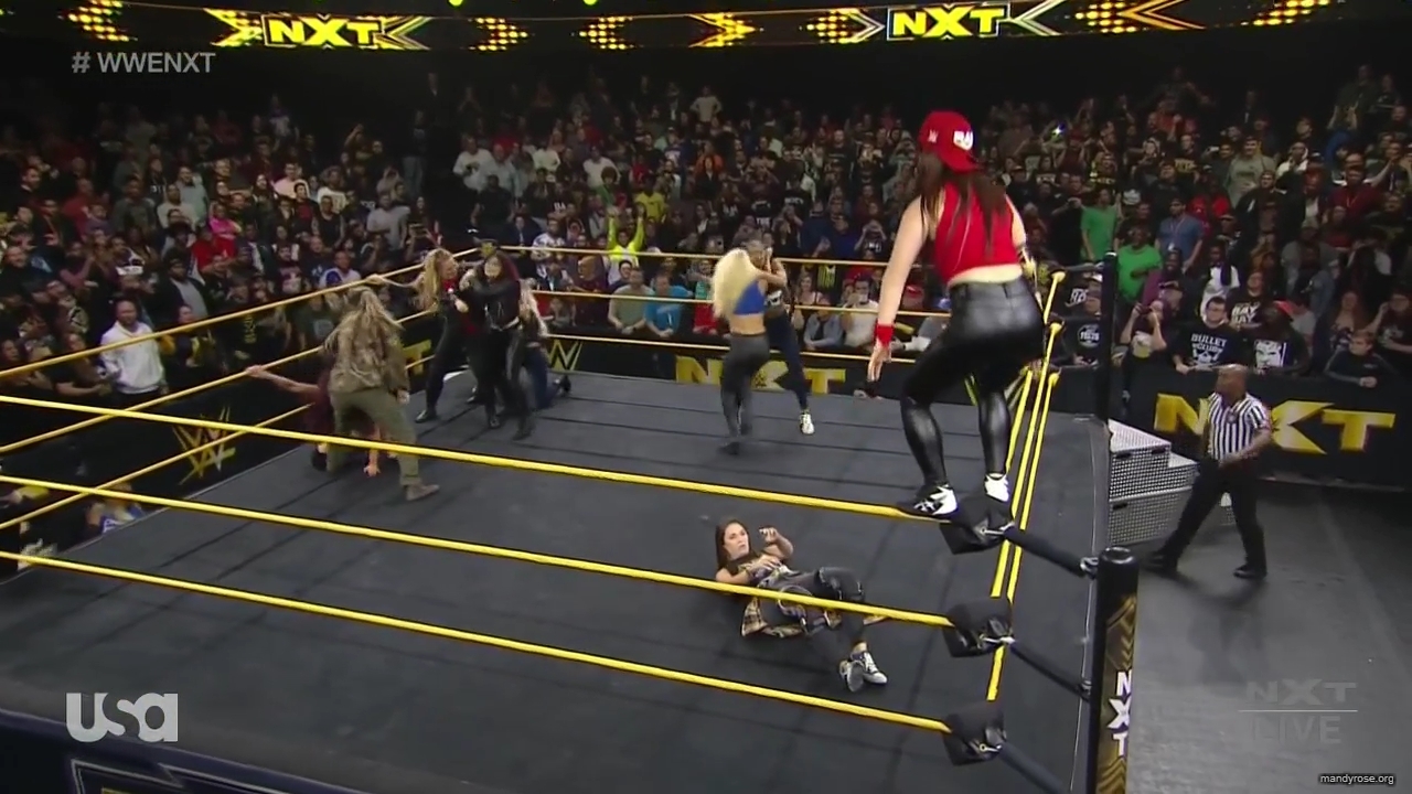 WWE_NXT_2019_11_20_720p_mp40081.jpg