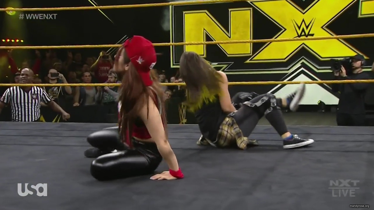 WWE_NXT_2019_11_20_720p_mp40086.jpg