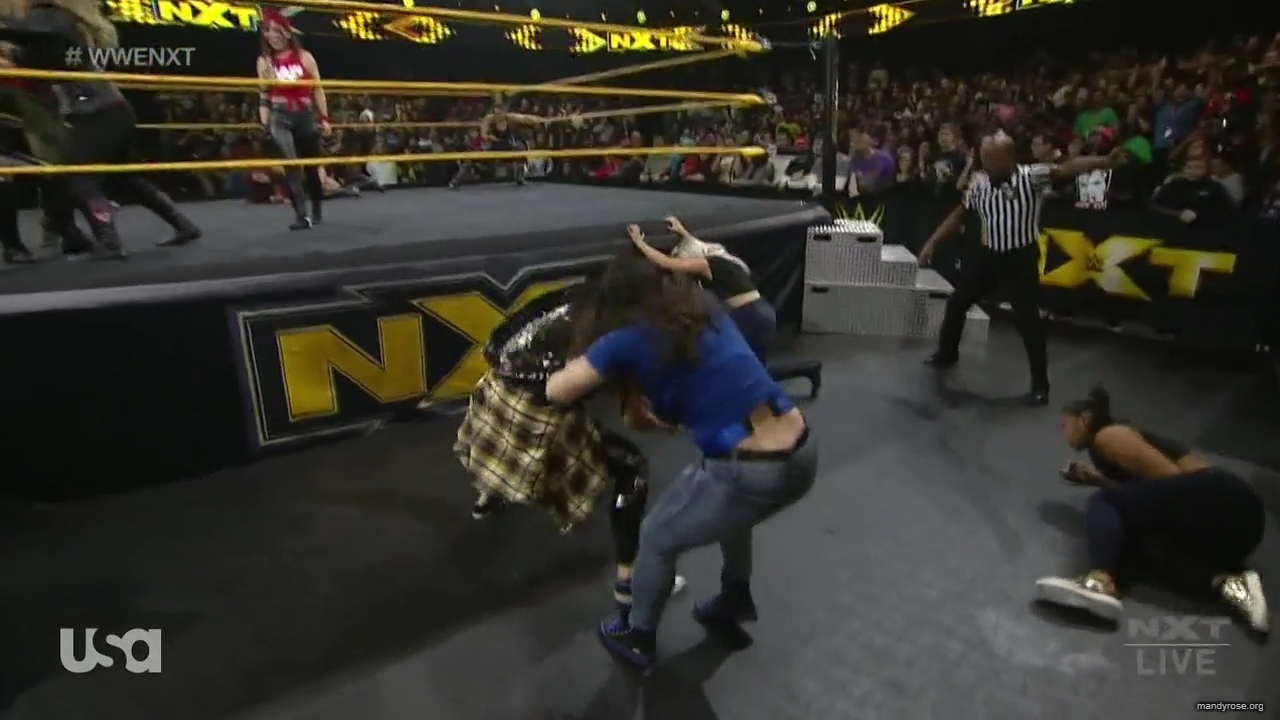 WWE_NXT_2019_11_20_720p_mp40103.jpg