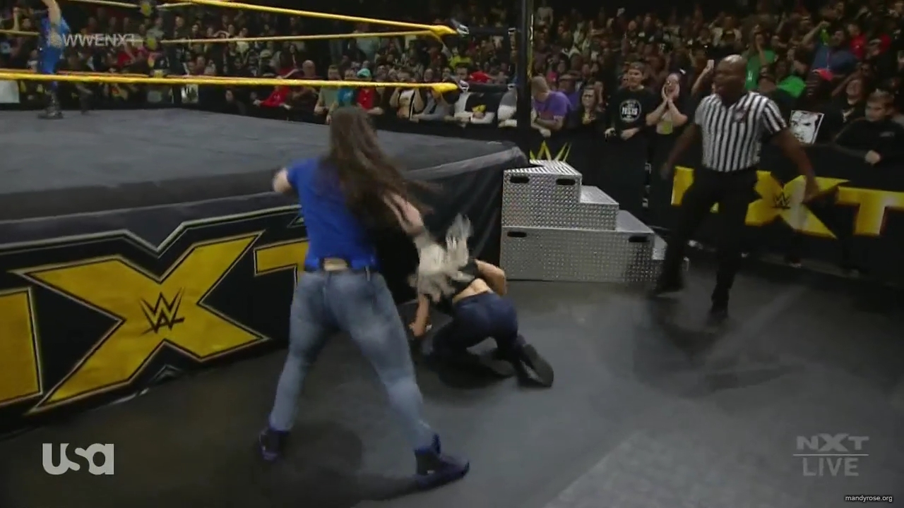 WWE_NXT_2019_11_20_720p_mp40106.jpg