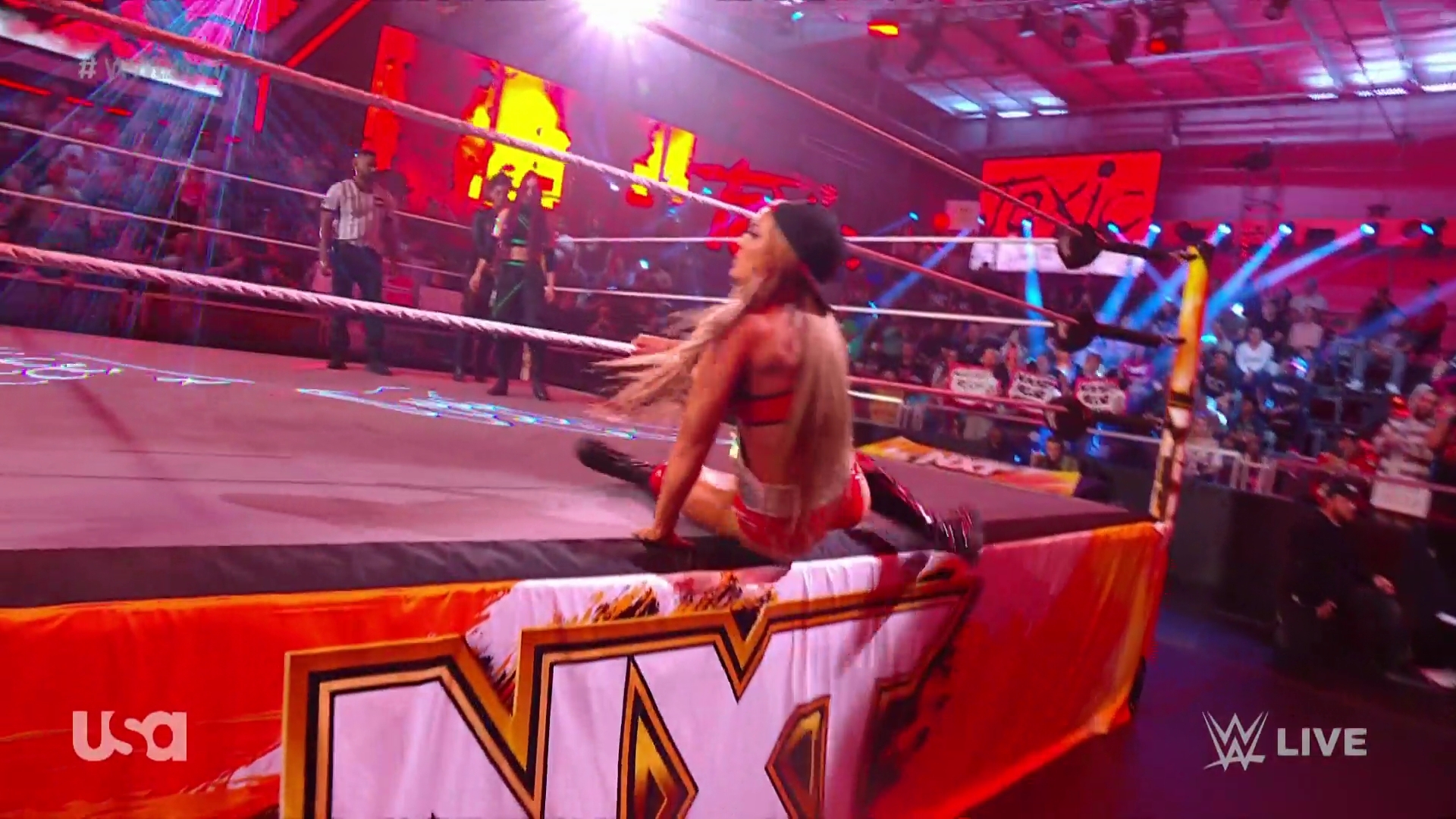 WWE_NXT_2022_11_15_USAN_1080p_WEB_h264-HEEL5Beztv_re5D_mkv0135.jpg