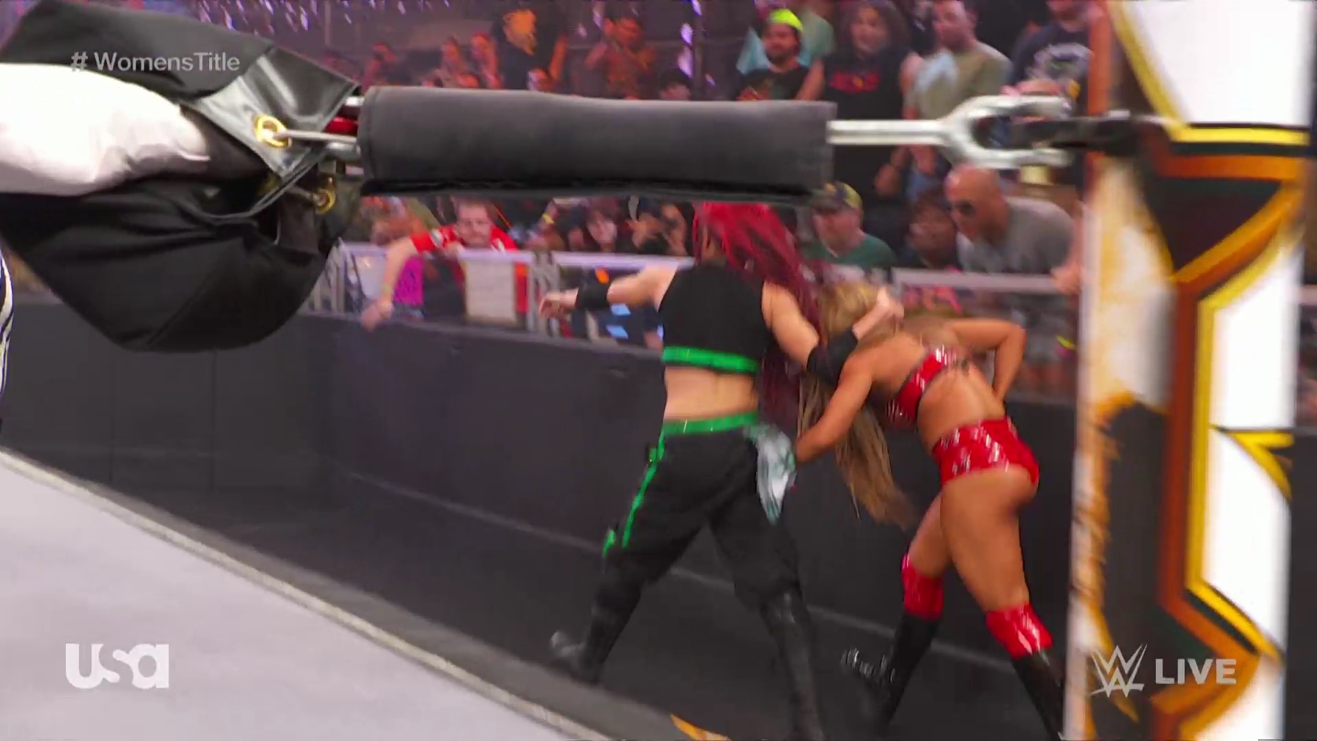 WWE_NXT_2022_11_15_USAN_1080p_WEB_h264-HEEL5Beztv_re5D_mkv0294.jpg