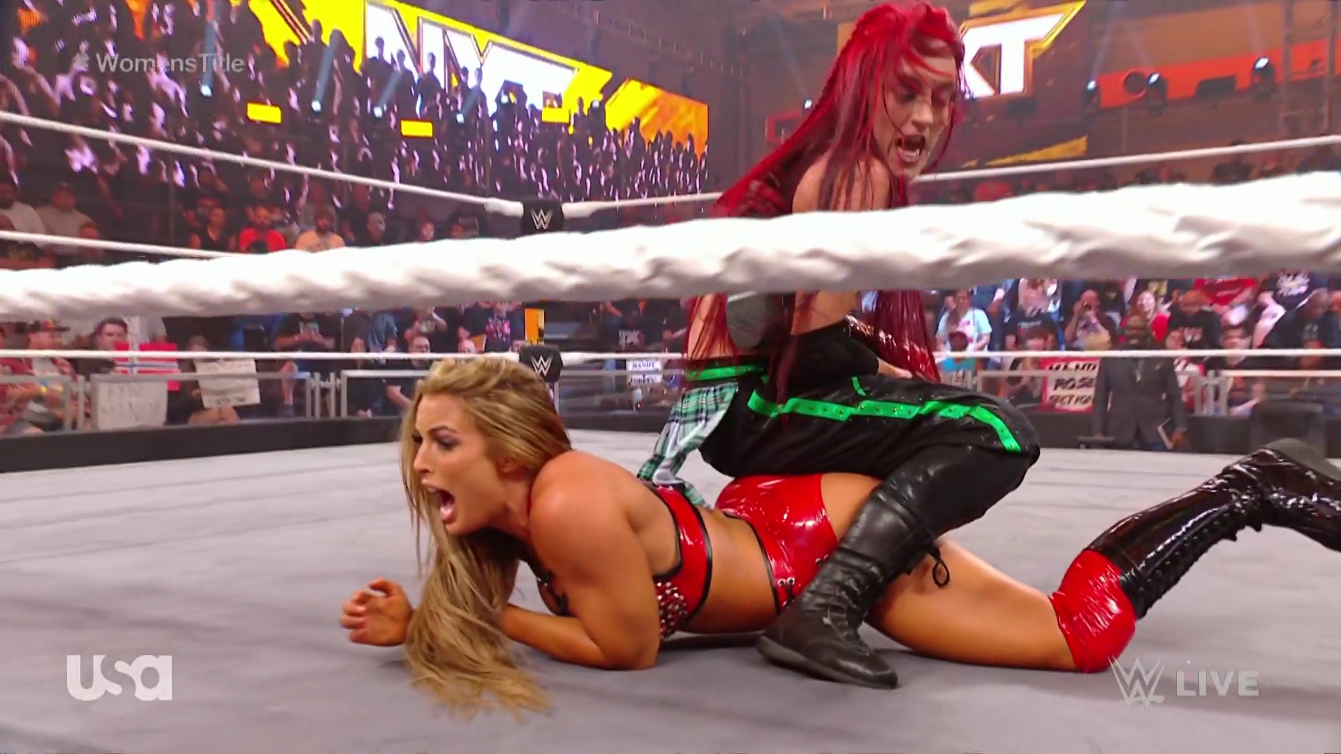 WWE_NXT_2022_11_15_USAN_1080p_WEB_h264-HEEL5Beztv_re5D_mkv0387.jpg