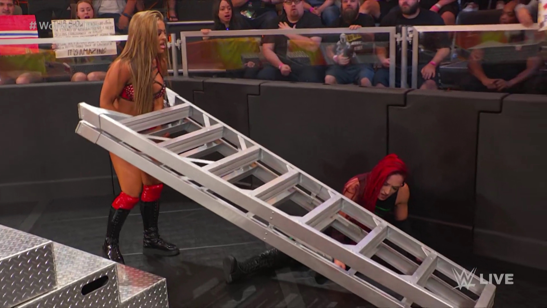 WWE_NXT_2022_11_15_USAN_1080p_WEB_h264-HEEL5Beztv_re5D_mkv0696.jpg