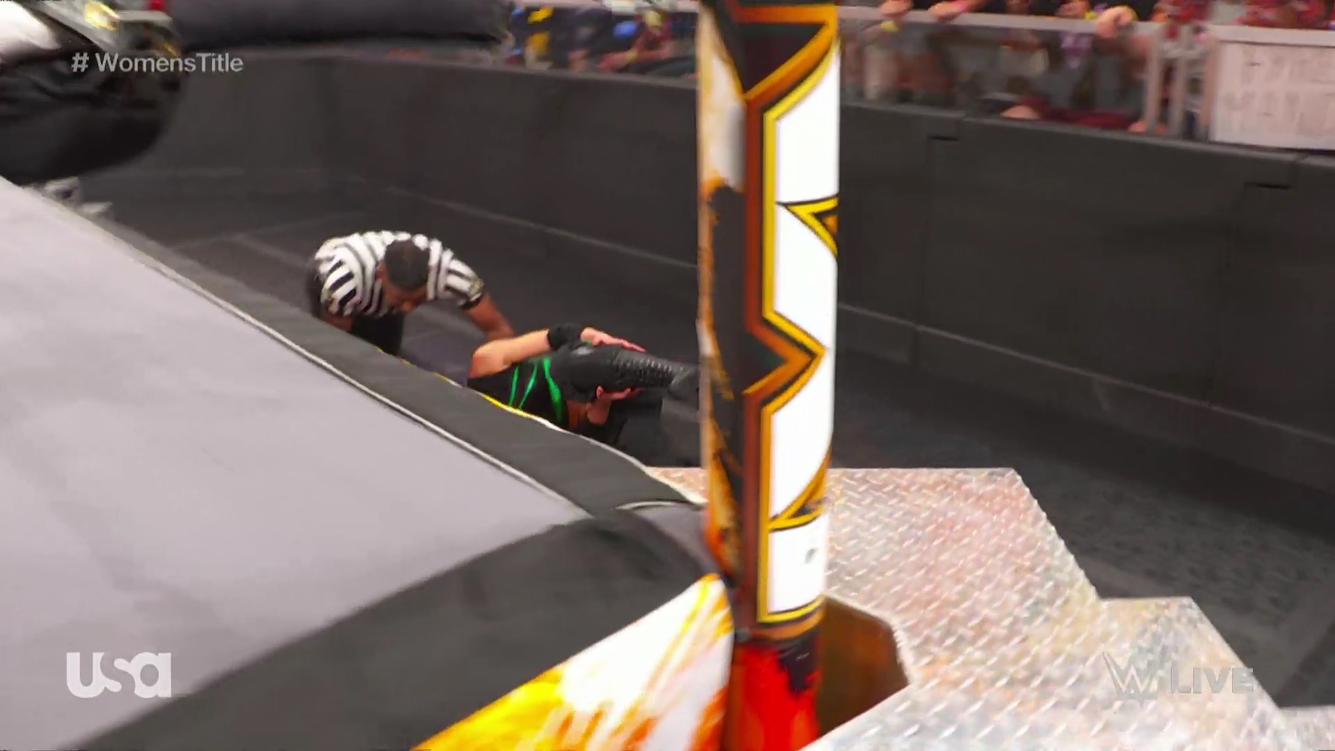 WWE_NXT_2022_11_15_USAN_1080p_WEB_h264-HEEL5Beztv_re5D_mkv0799.jpg