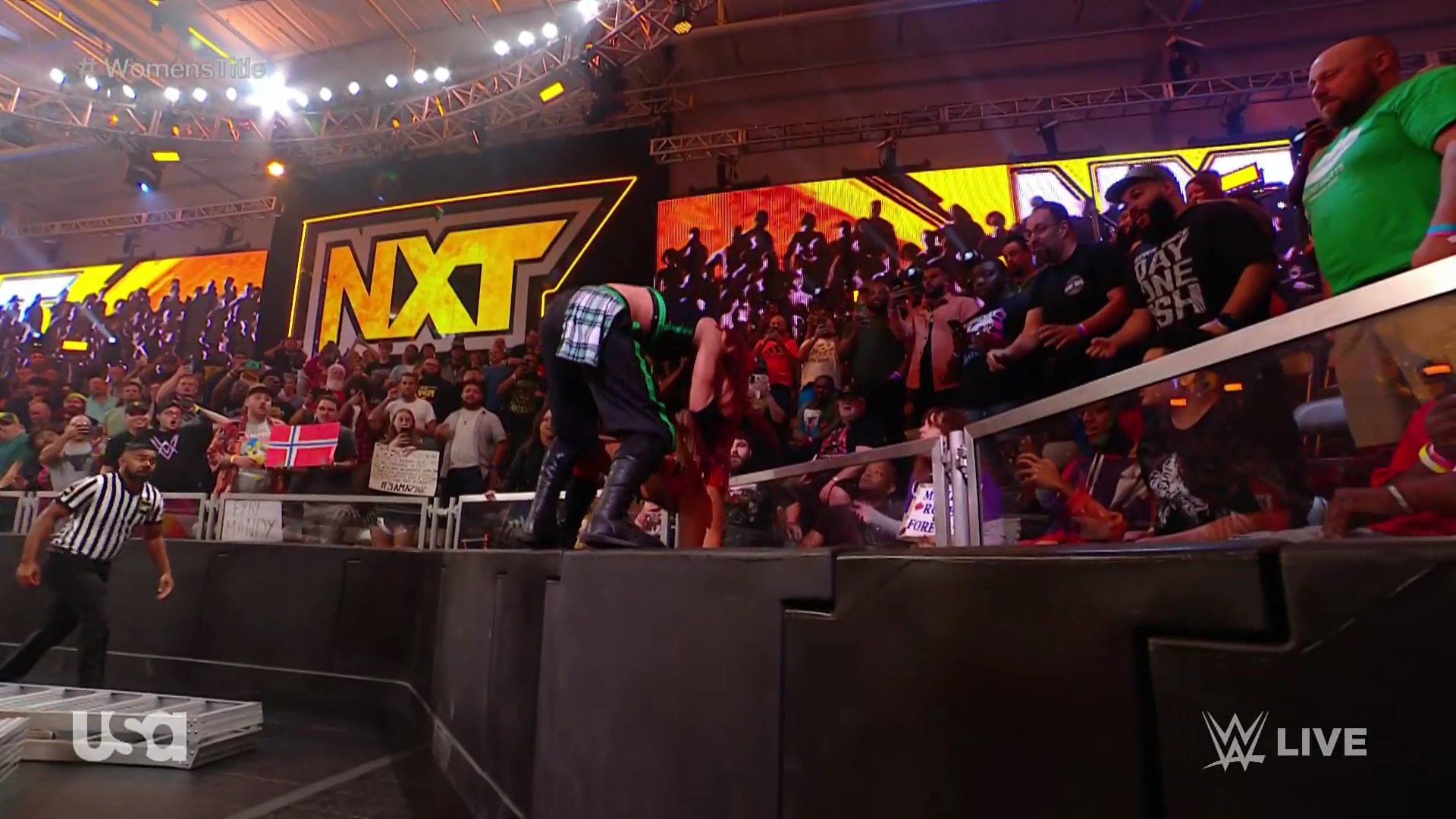 WWE_NXT_2022_11_15_USAN_1080p_WEB_h264-HEEL5Beztv_re5D_mkv0844.jpg