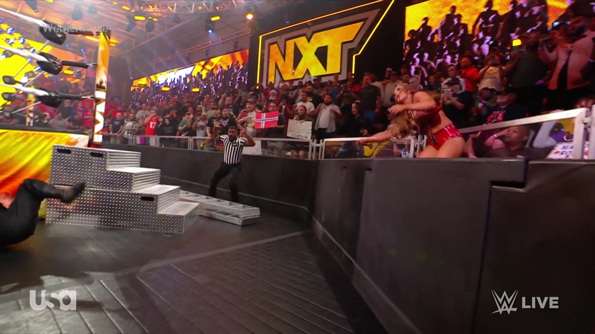 WWE_NXT_2022_11_15_USAN_1080p_WEB_h264-HEEL5Beztv_re5D_mkv0846.jpg