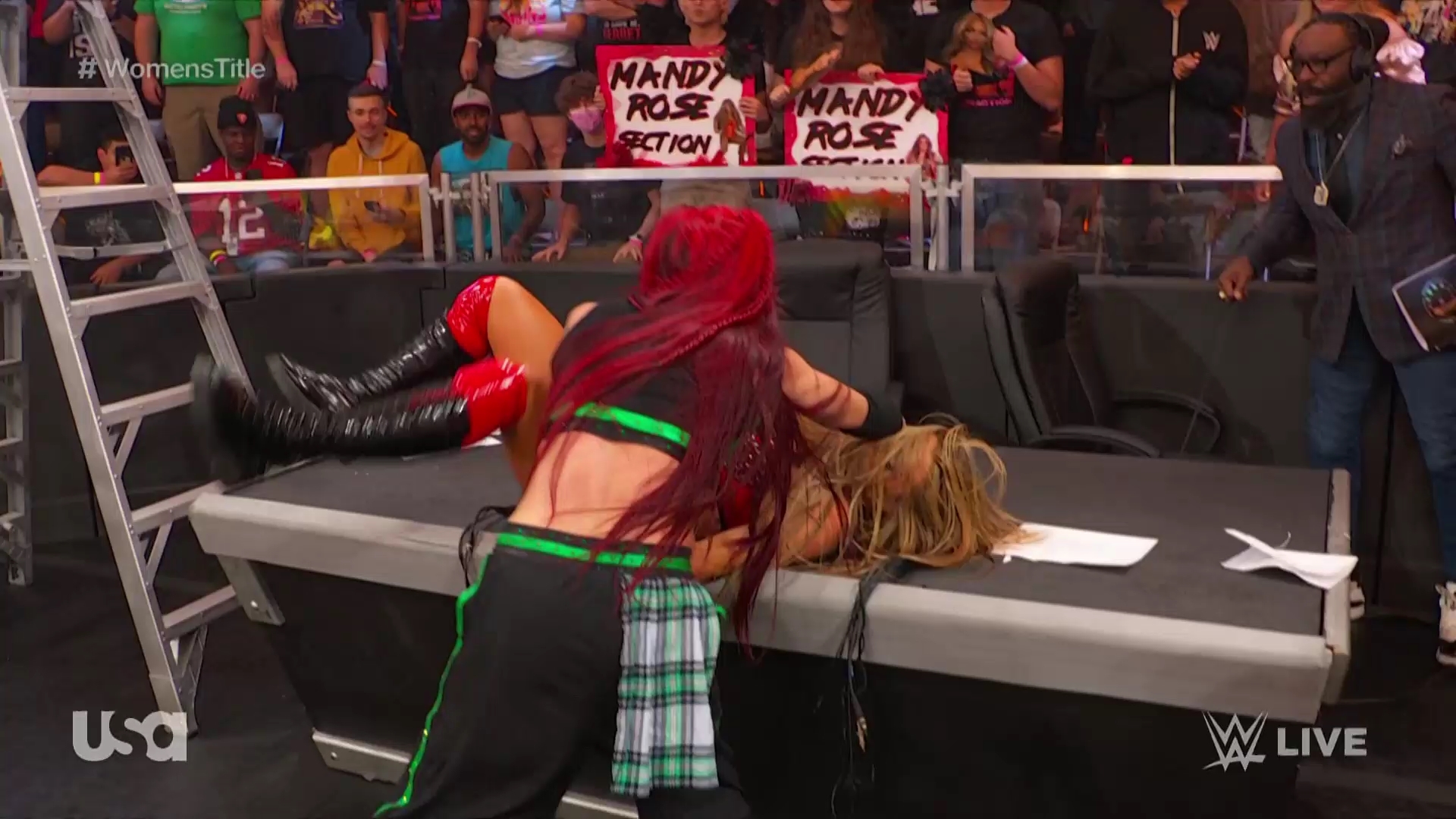 WWE_NXT_2022_11_15_USAN_1080p_WEB_h264-HEEL5Beztv_re5D_mkv0927.jpg