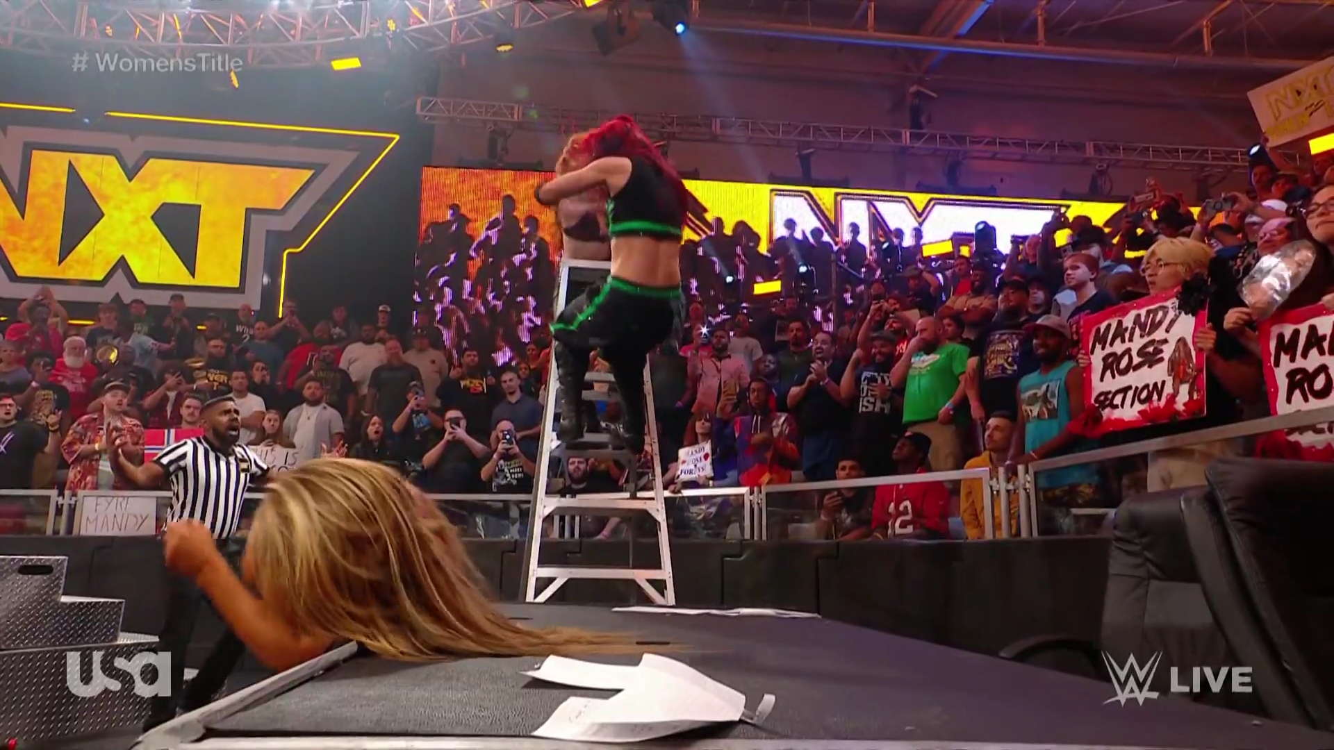 WWE_NXT_2022_11_15_USAN_1080p_WEB_h264-HEEL5Beztv_re5D_mkv0951.jpg