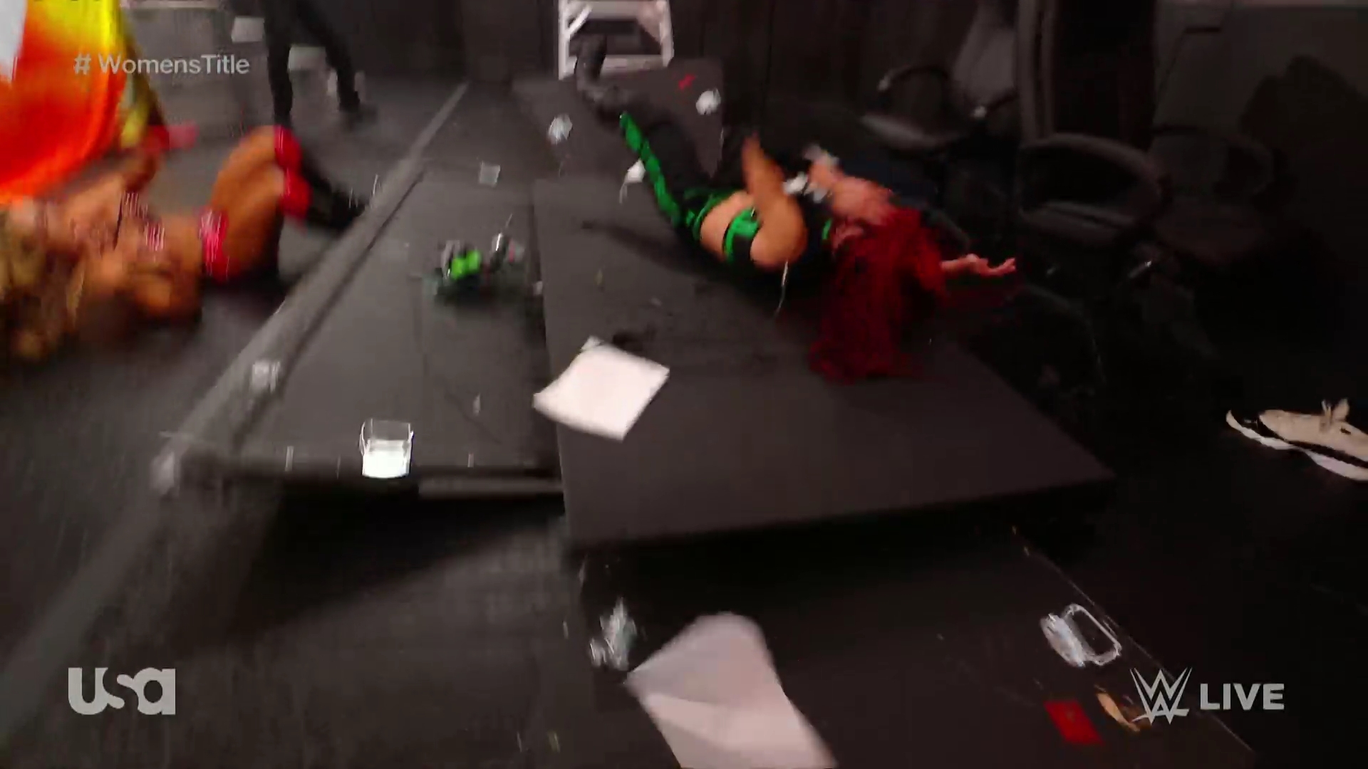 WWE_NXT_2022_11_15_USAN_1080p_WEB_h264-HEEL5Beztv_re5D_mkv0952.jpg