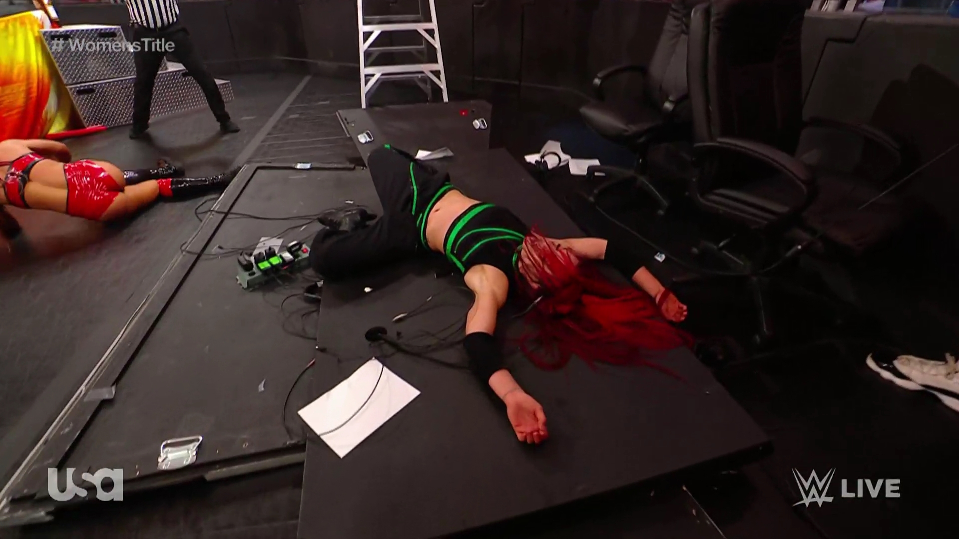 WWE_NXT_2022_11_15_USAN_1080p_WEB_h264-HEEL5Beztv_re5D_mkv0953.jpg