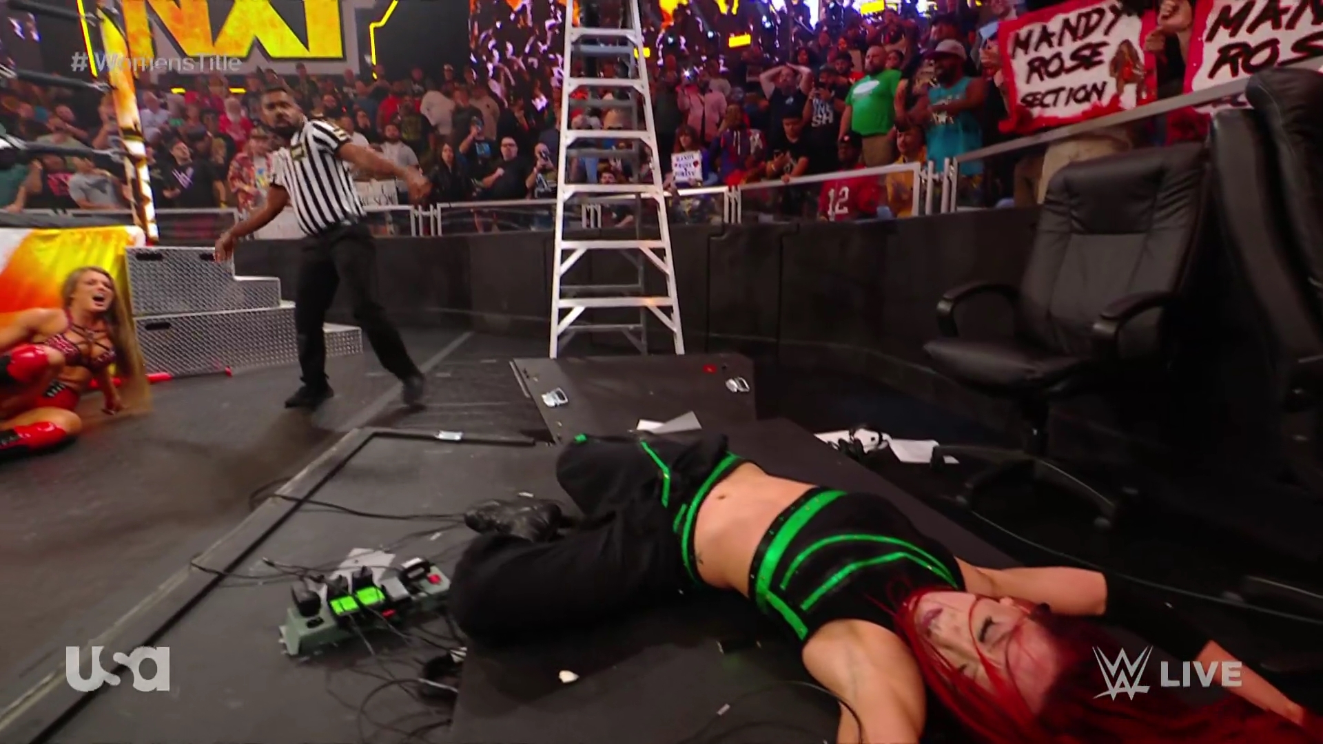 WWE_NXT_2022_11_15_USAN_1080p_WEB_h264-HEEL5Beztv_re5D_mkv0956.jpg