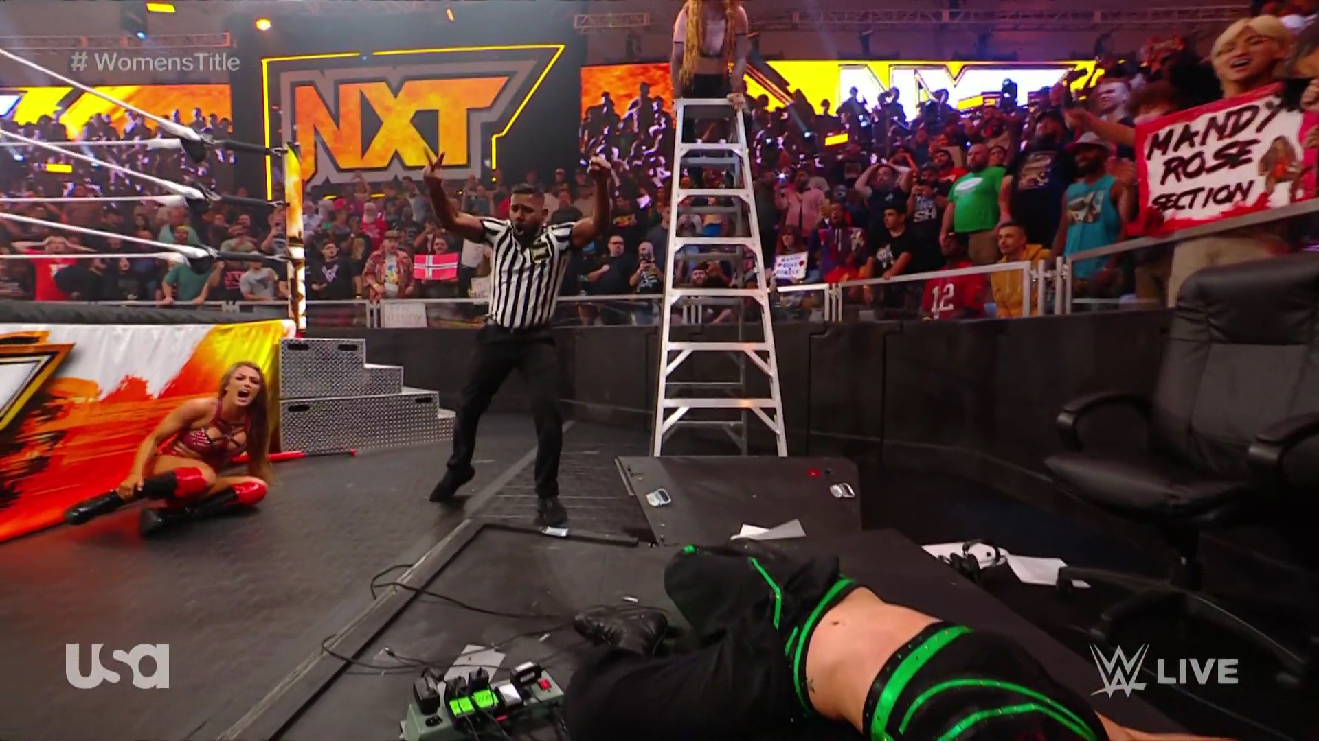 WWE_NXT_2022_11_15_USAN_1080p_WEB_h264-HEEL5Beztv_re5D_mkv0957.jpg