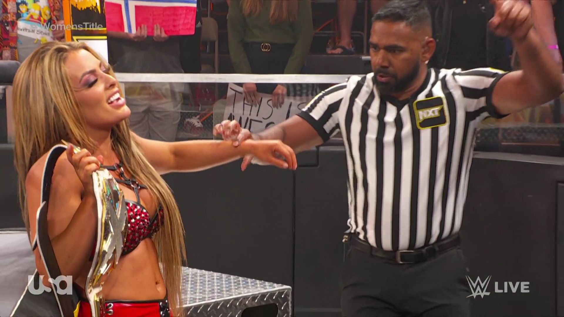 WWE_NXT_2022_11_15_USAN_1080p_WEB_h264-HEEL5Beztv_re5D_mkv0996.jpg