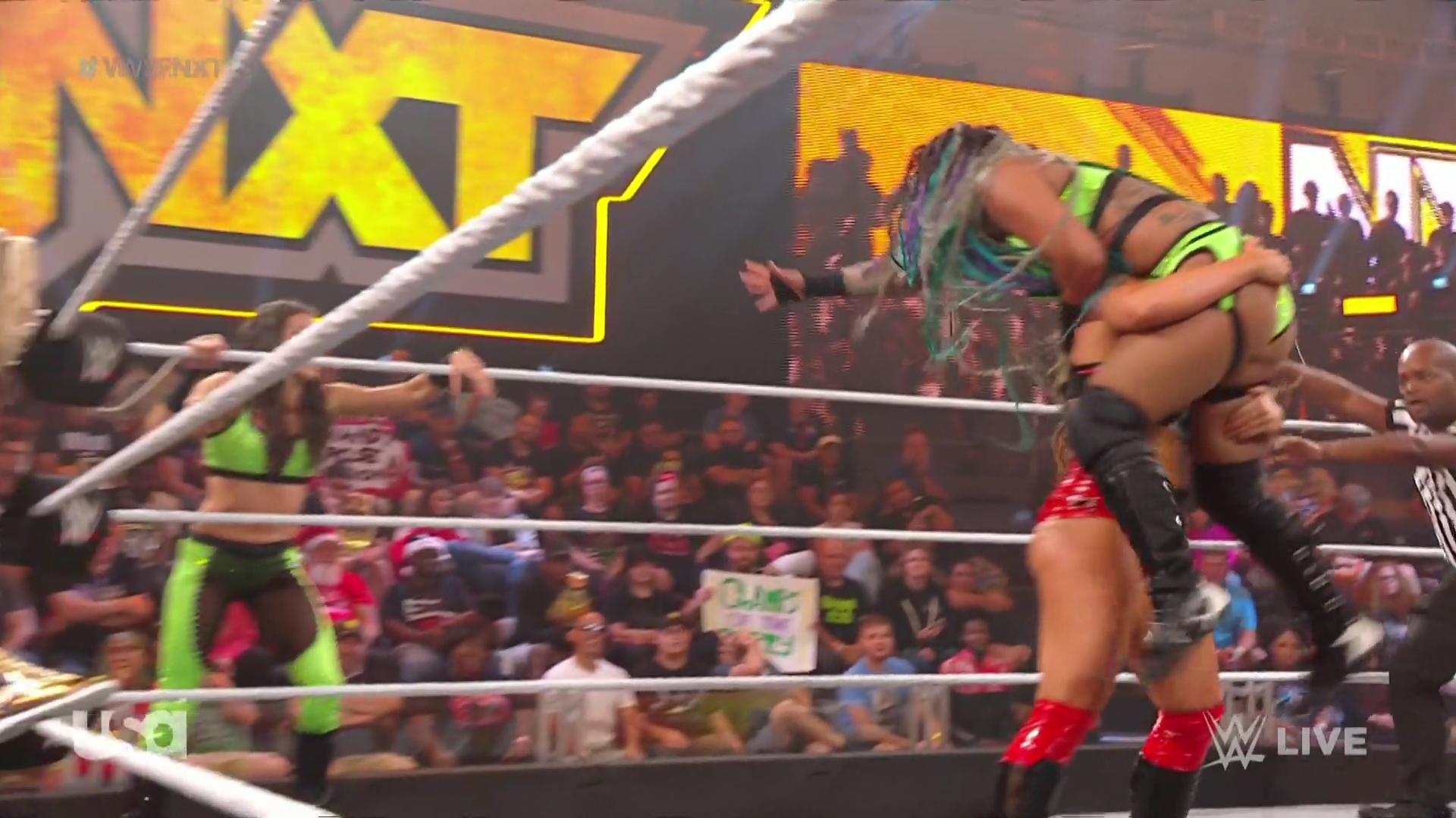 WWE_NXT_2022_11_29_USAN_1080p_WEB_h264-HEEL_mkv0444.jpg