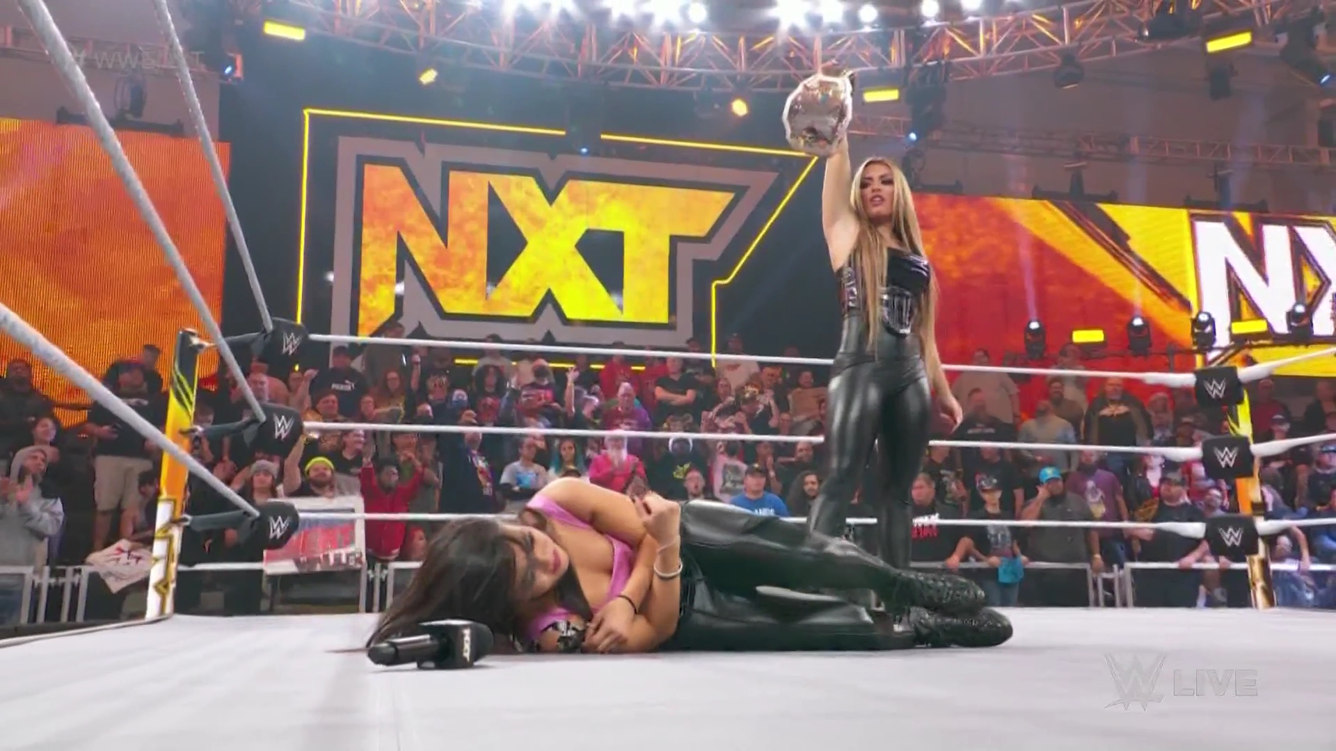 WWE_NXT_2022_12_13_1080p_HDTV_x264-NWCHD_mp40051.jpg