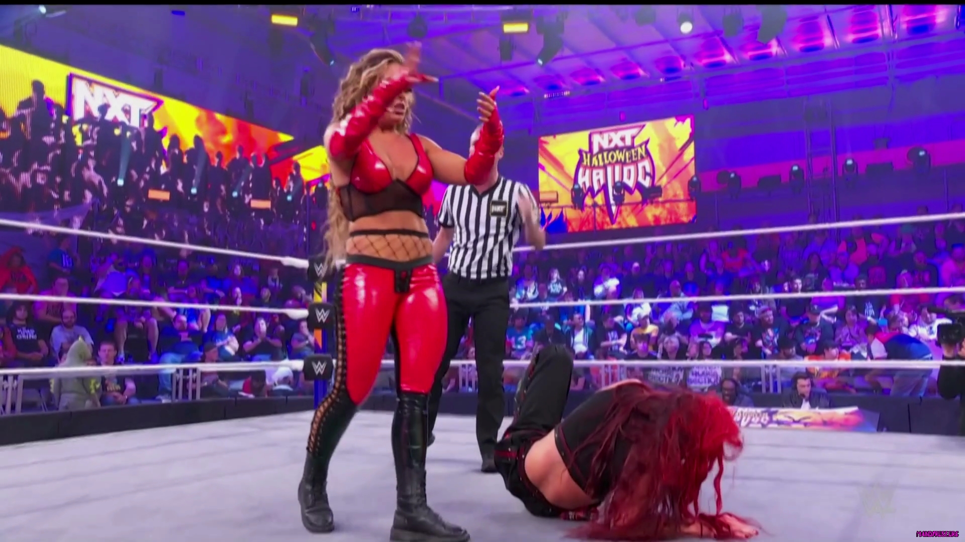 WWE_NXT_Halloween_Havoc_2022_PPV_1080p_HDTV_x264-Star_mkv0656.jpg