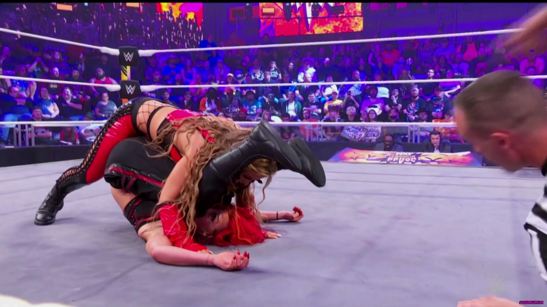 WWE_NXT_Halloween_Havoc_2022_PPV_1080p_HDTV_x264-Star_mkv0785.jpg