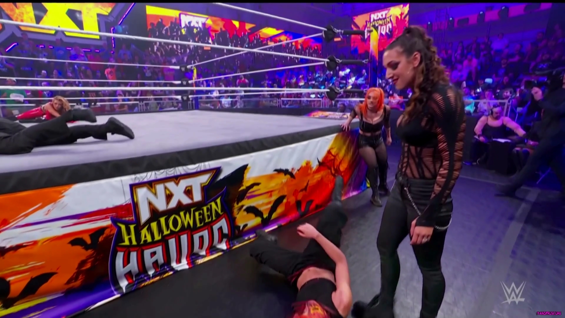 WWE_NXT_Halloween_Havoc_2022_PPV_1080p_HDTV_x264-Star_mkv0895.jpg