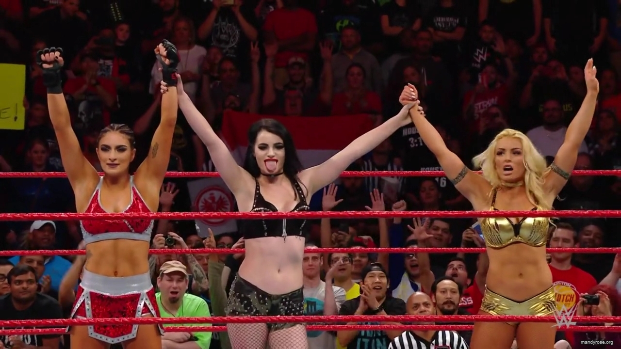 WWE_Network_Specials_Liv_Forever_720p_Hi_WEB_h264-HEEL_mp40980.jpg