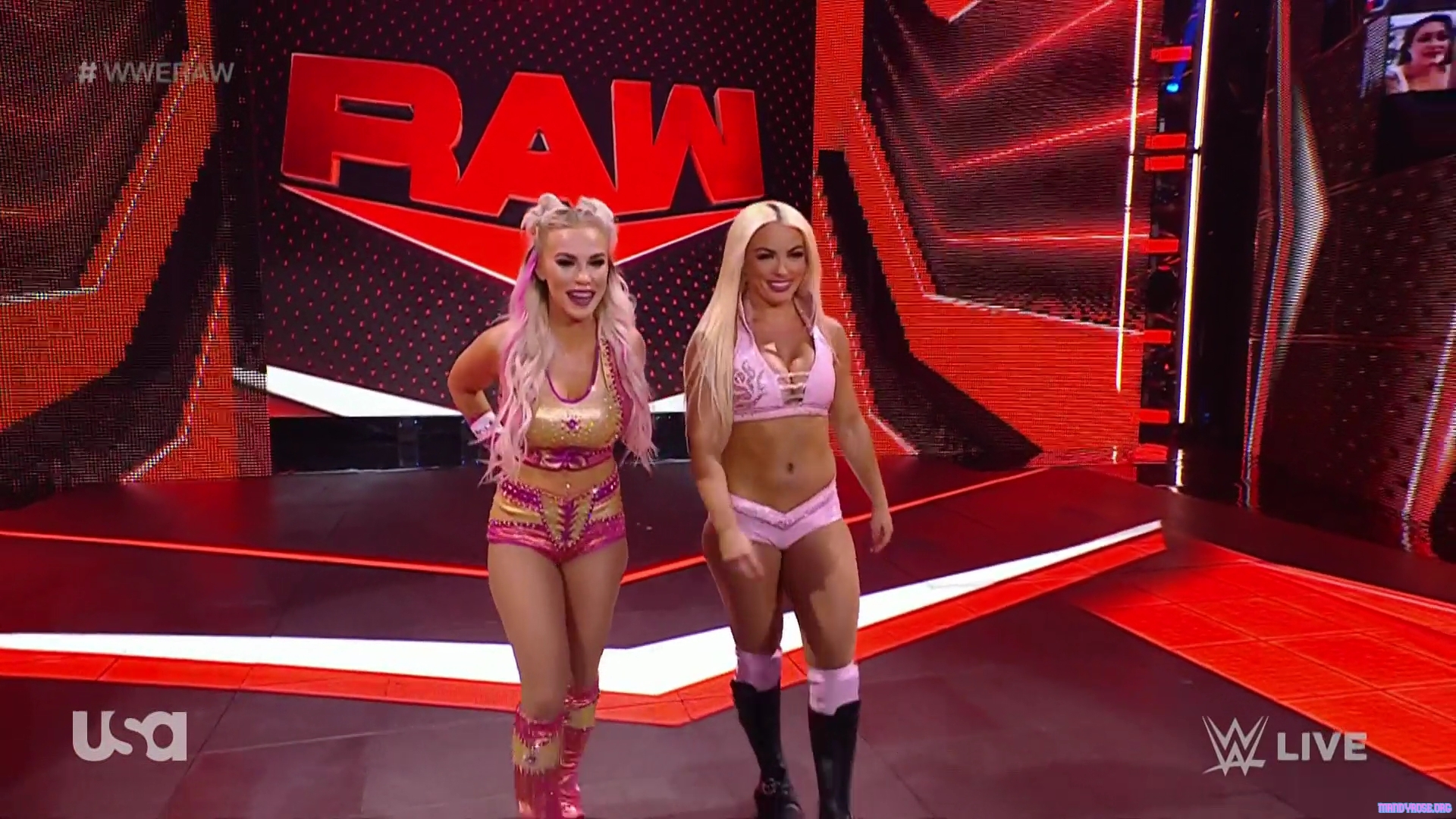 WWE_RAW_2021_04_26_1080p_WEB_h264-HEEL_mkv0043.jpg