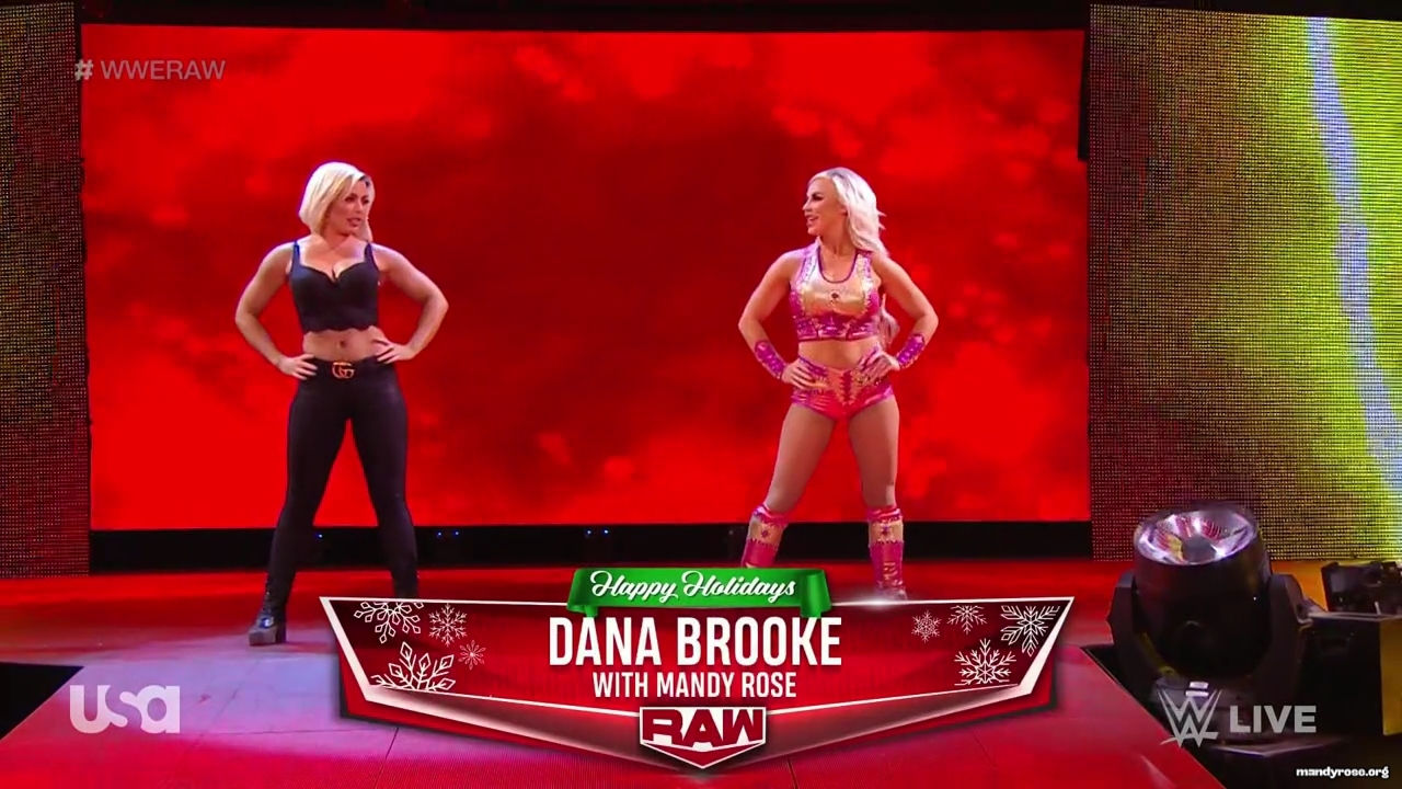 WWE_RAW_28th_Dec_2020_720p_WEBRip_h264-TJ_mp40039.jpg