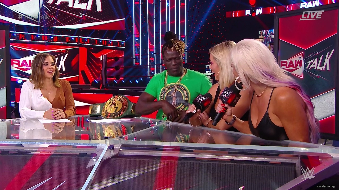 WWE_Raw_Talk_2020_10_26_720p_WEB_h264-HEEL_mp40188.jpg