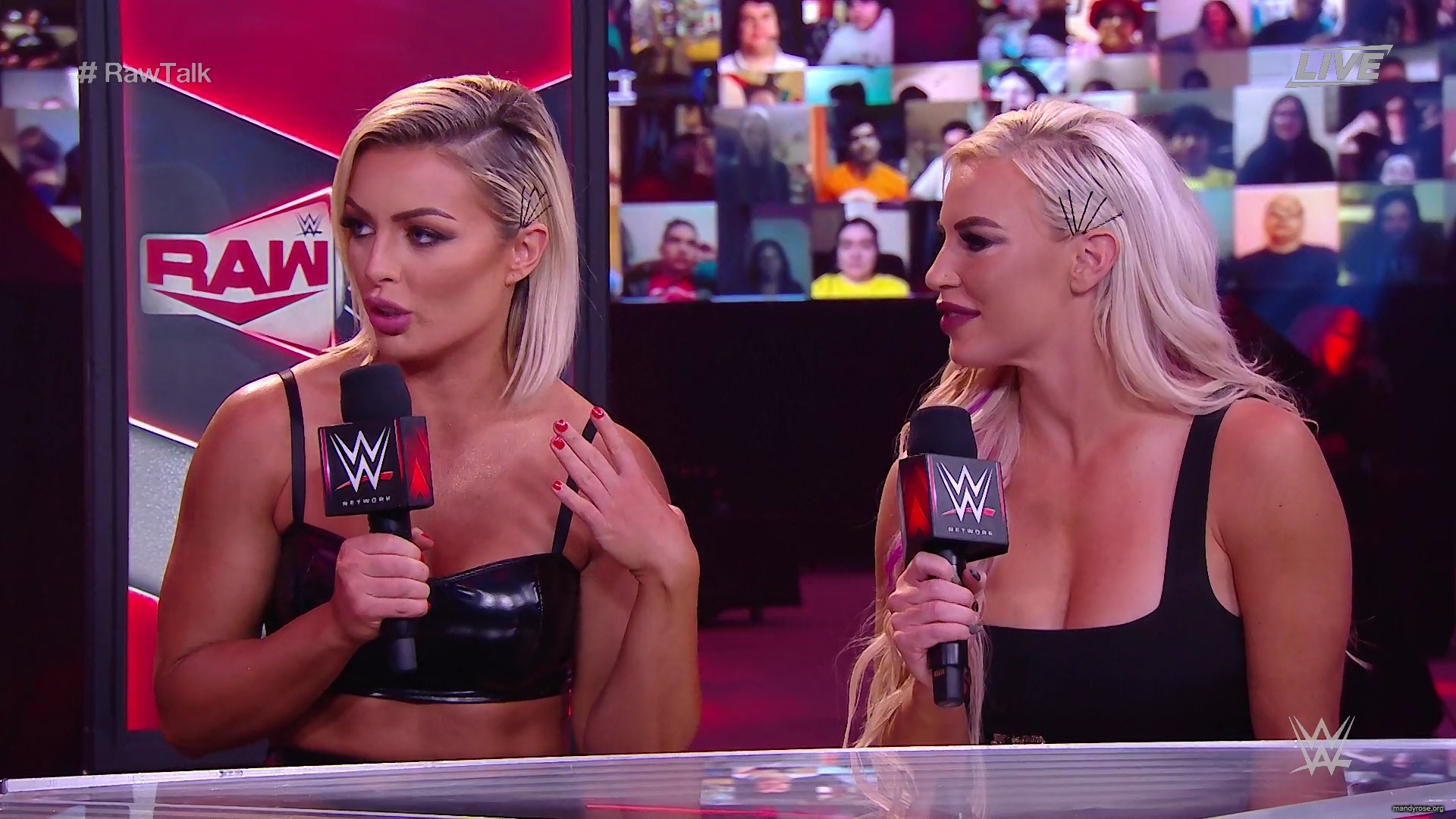 WWE_Raw_Talk_2020_12_14_1080p_WEB_h264-HEEL_mp40034.jpg