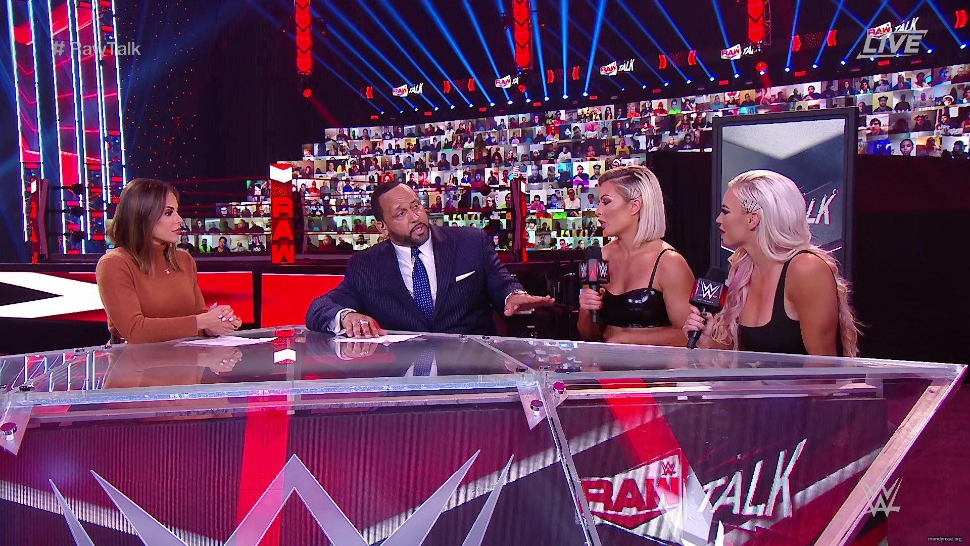 WWE_Raw_Talk_2020_12_14_1080p_WEB_h264-HEEL_mp40053.jpg