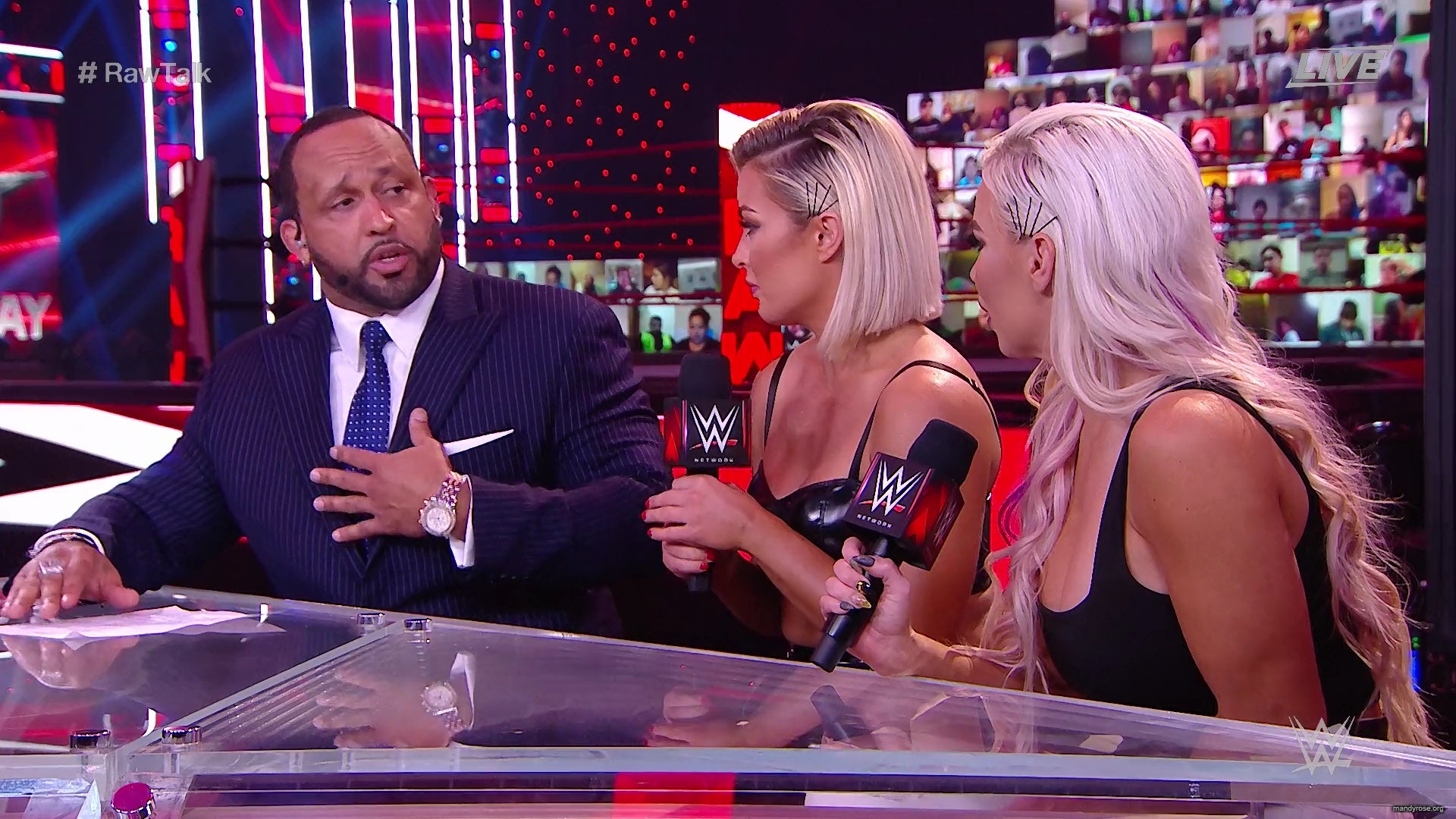 WWE_Raw_Talk_2020_12_14_1080p_WEB_h264-HEEL_mp40133.jpg