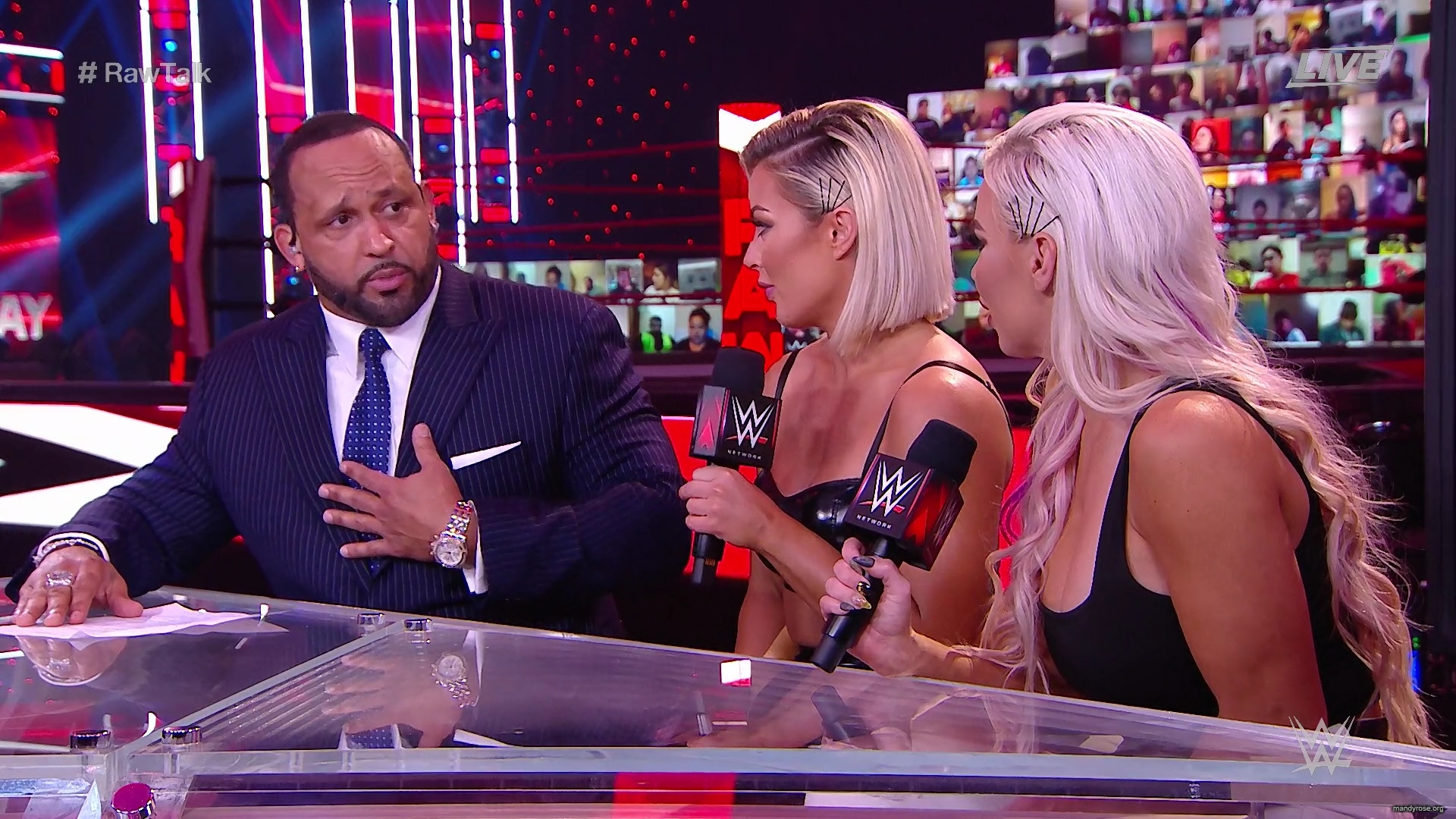 WWE_Raw_Talk_2020_12_14_1080p_WEB_h264-HEEL_mp40134.jpg