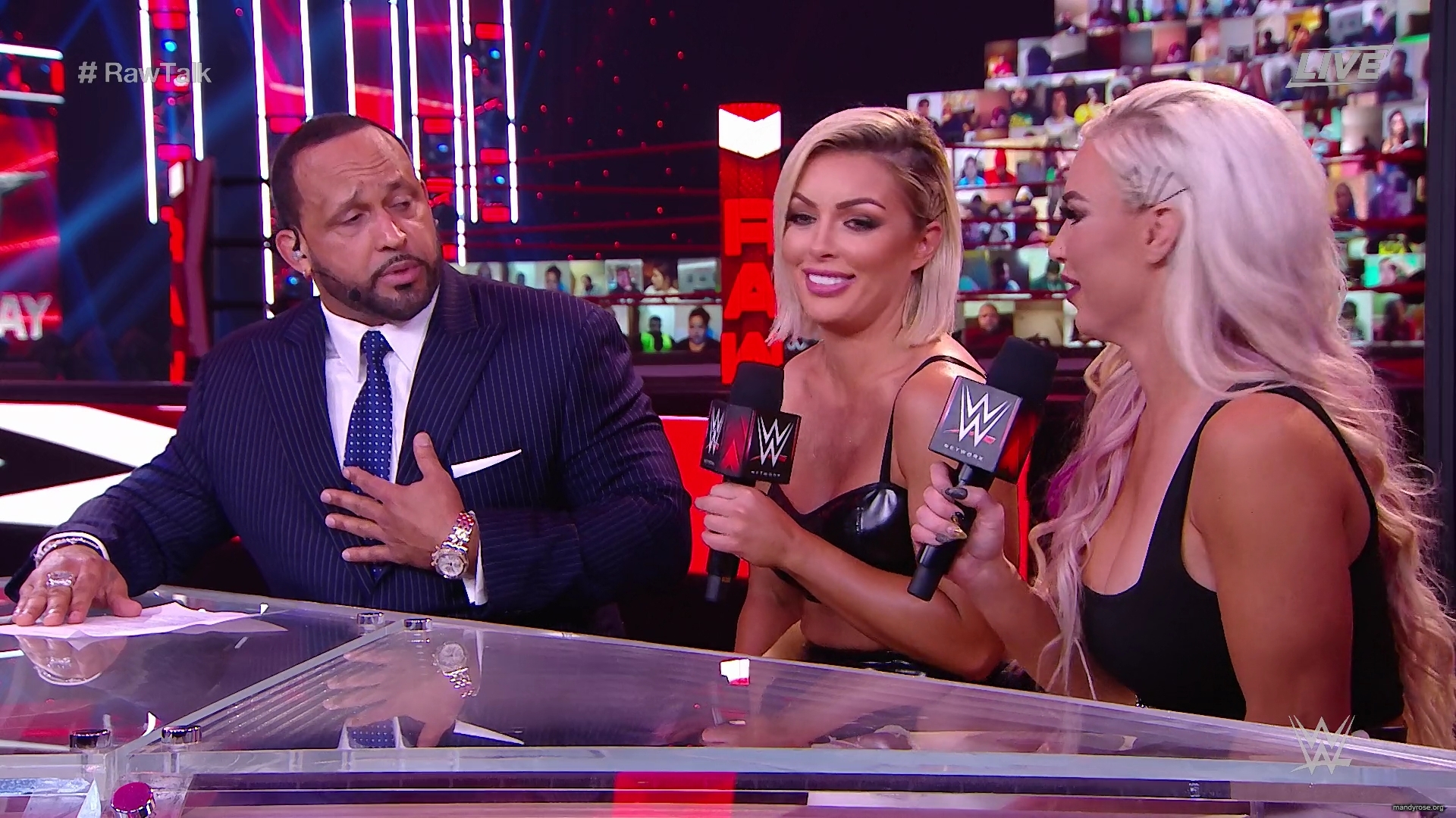 WWE_Raw_Talk_2020_12_14_1080p_WEB_h264-HEEL_mp40135.jpg