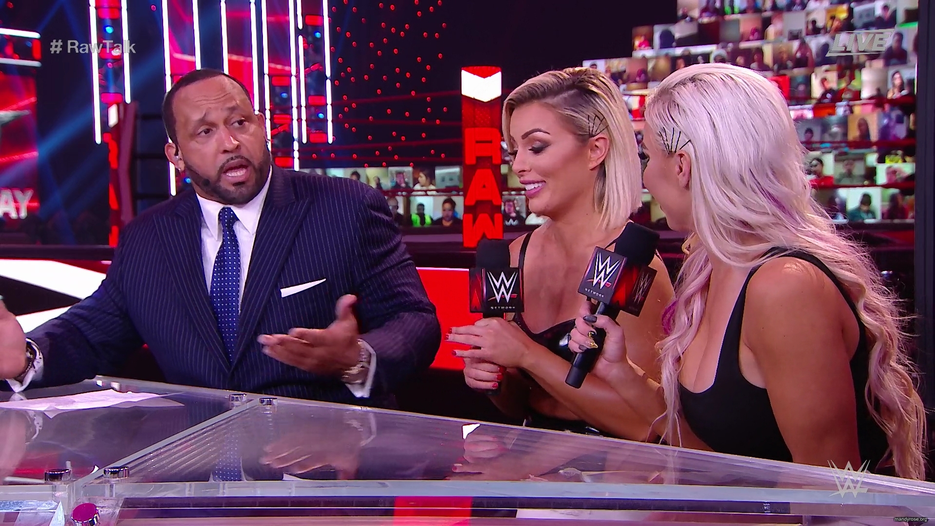 WWE_Raw_Talk_2020_12_14_1080p_WEB_h264-HEEL_mp40136.jpg